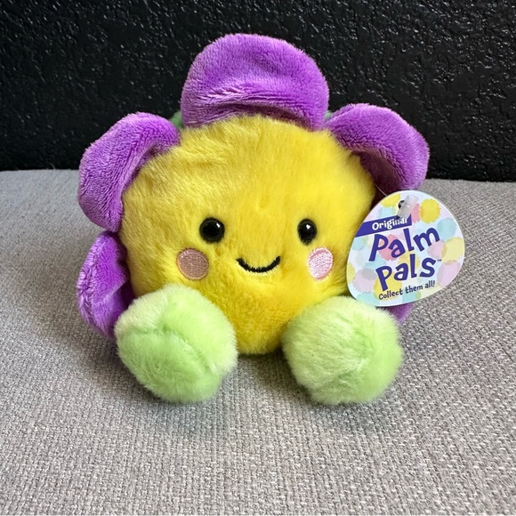 5โ Palm pals - Fallon Flower ๐ธ NWT - Picture 6 of 6